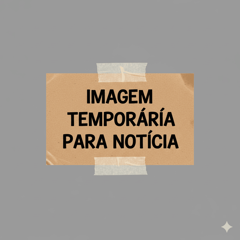 Profissionais de tecnologia trabalhando em um ambiente de escritório moderno.